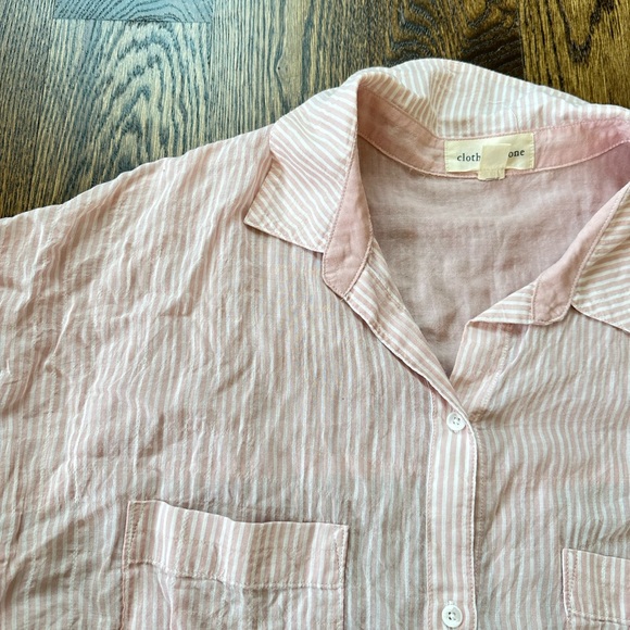 Anthropologie Cloth & Stone Pink & White Shear Button Down T-Shirt. Size Medium - Picture 3 of 8